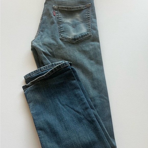 Levis 513 Mens Size 31x32 Medium Wash Distressed Ripped Slim Straight Jeans (E4) - Picture 1 of 11